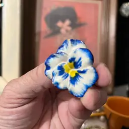 Vintage Blue & White Enamel Pansy Flower Brooch Gold Tone Floral Pin