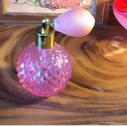 Pink Glass Diamond point Perfume Bottle