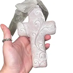Isabel Bloom Stone Cross 2004 USA Signed 6”