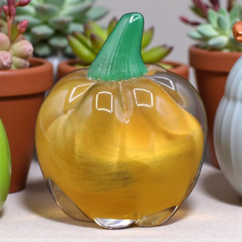 Glass Works Pumpkin Paperweight 3 1/4β Tall 15.2oz