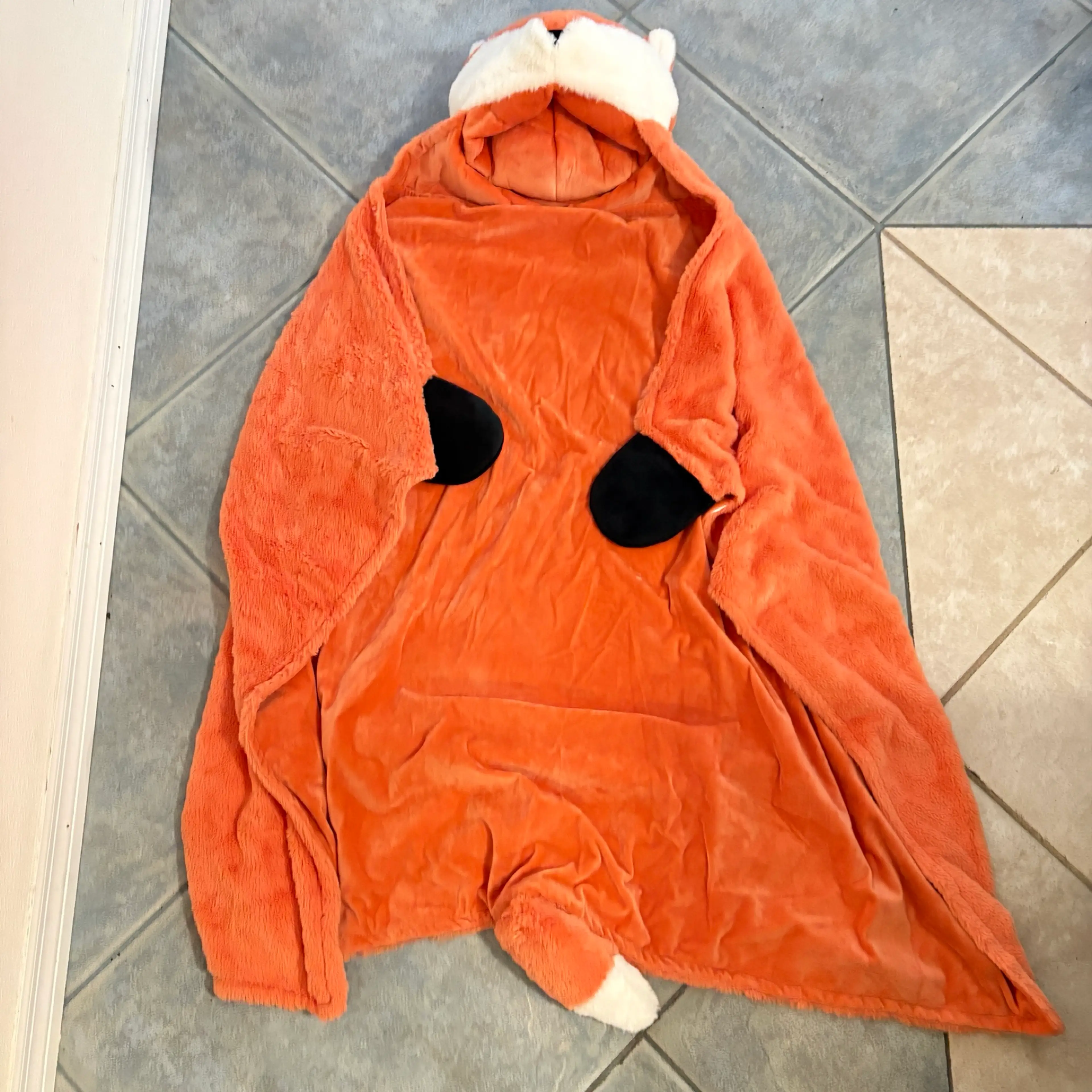 Image 4 of 4