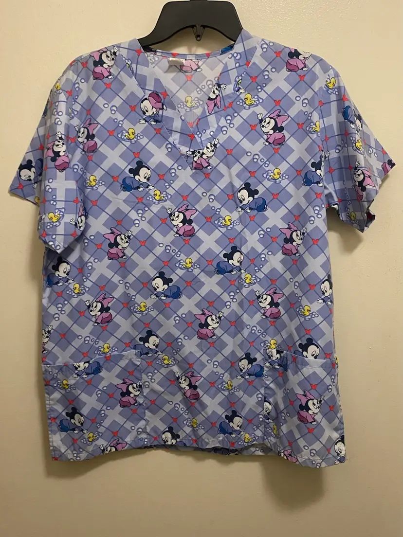 Disney Womens Scrubs Scrub Top Shirt M Baby Mickey & Minnie Mouse Lavender Print