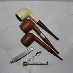 Tobacciana, Ashtrays, Lighters, Cigar Boxes