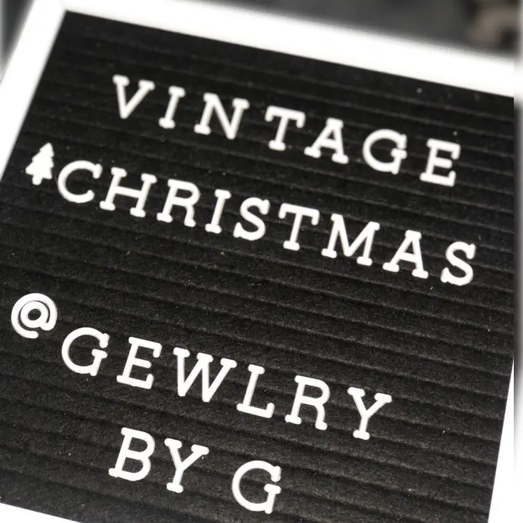Welcome! To Vintage Christmas Season At The Gewlry By G Apothecary  🫶🏻⛄️