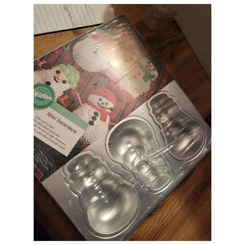 WILTON SNOWMAN CAKE PAN-6 MOLDS-NEW IN PKG!
