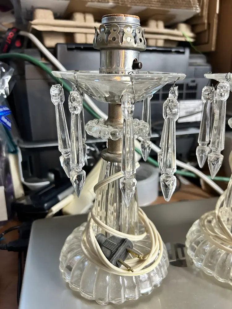 VTG Crystal Lamps Pr Of 2 Base Drop Crystals. (8) On Each Lamp Boudoir Lamps Old Hollywood