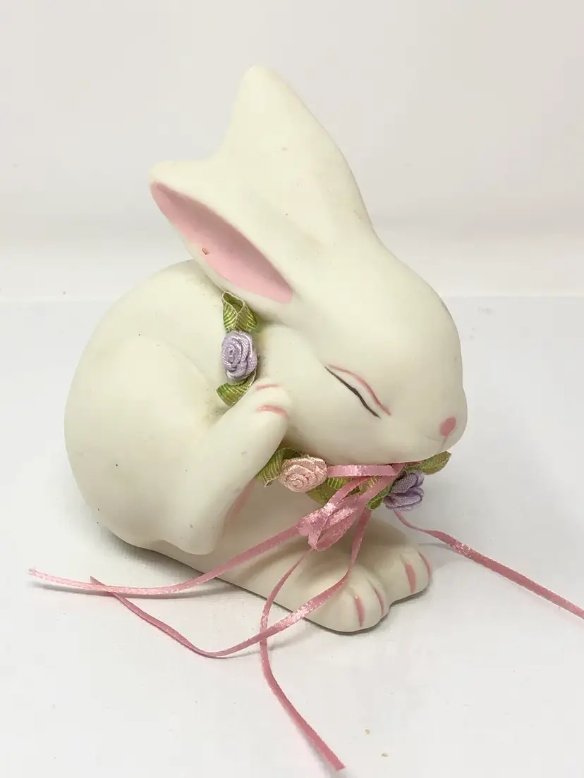 Department 56 Itchy Easter Bunny Figurine