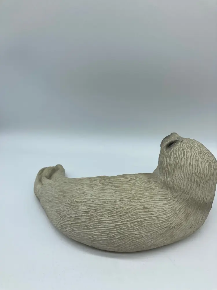 Vintage Sandicast White Harp Seal Figurine Statue Sandra Brue 1981 7" Sculpture