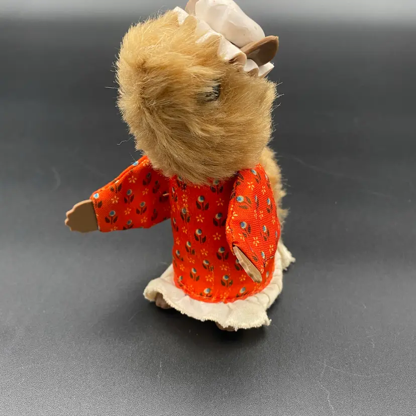 Fisher-Price Woodsey Squirrel Family Mom Squeaky Toy Figure - Vintage 1979