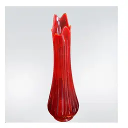 L.E. SMITH  SWUNG VASE RED RIBBED Amberina 22" tall