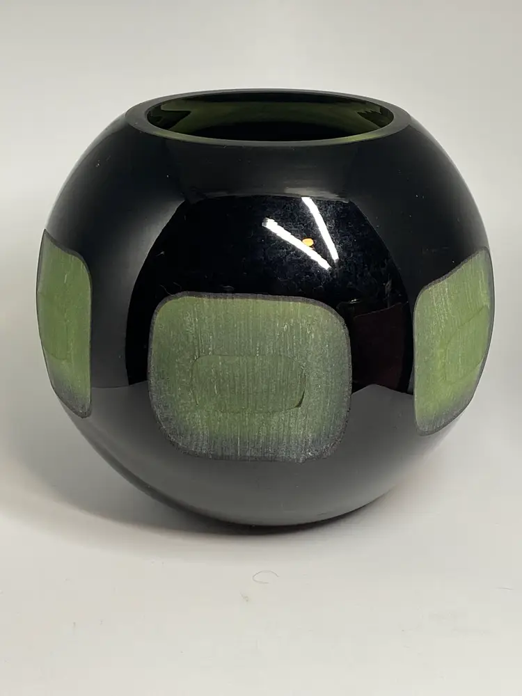 Tom Dixon Bump Short Vase in Black Handmade Glass, 5.25" Tall