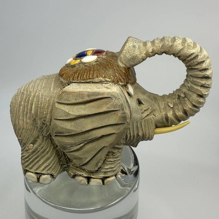 Artesania Rinconada Baby Elephant Figurine Uruguay