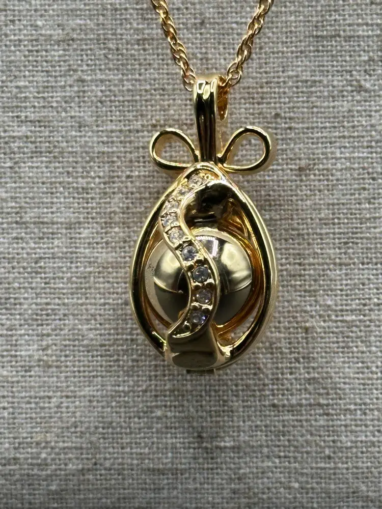 Vintage Joan Rivers Classic Collection Interchaneable Pave Egg Pendant J44836