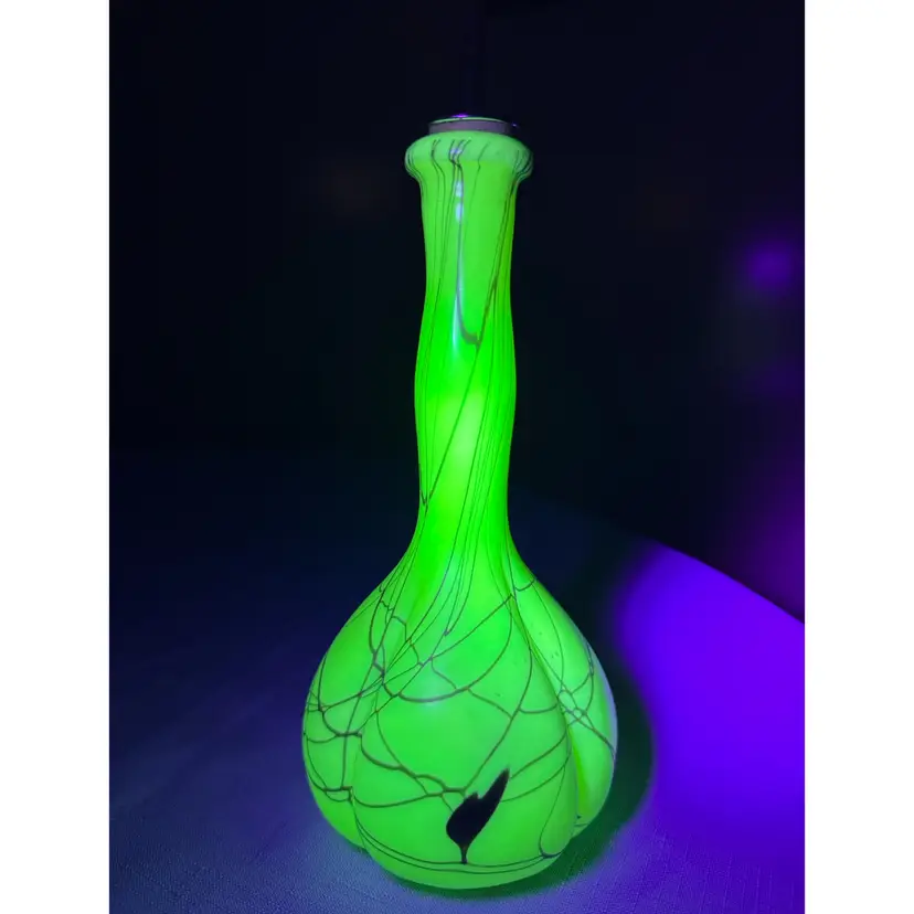 FENTON CUSTARD HANGING HEARTS 9 1/2" BARBER BOTTLE, ROBERT BARBER