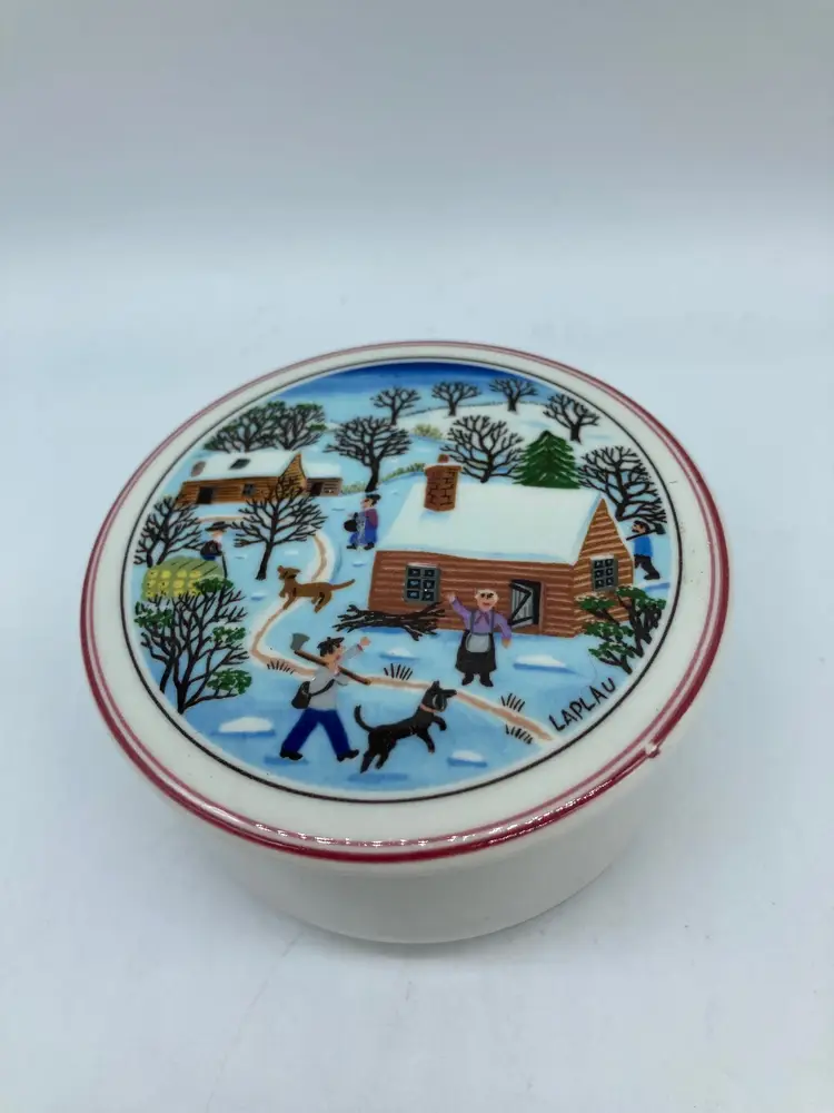 Villeroy Boch Naif Christmas Porcelain 3" Lidded Candy Box Trinket Dish Laplau