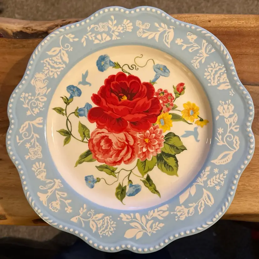 The Pioneer Woman Sweet Rose 11" Scalloped Dinner Plates Set of 4 NEW