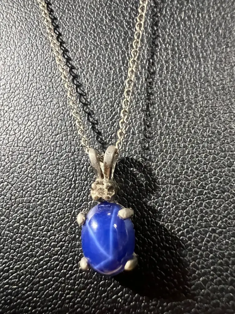 20” Silver Necklace With Lindy Star Pendant