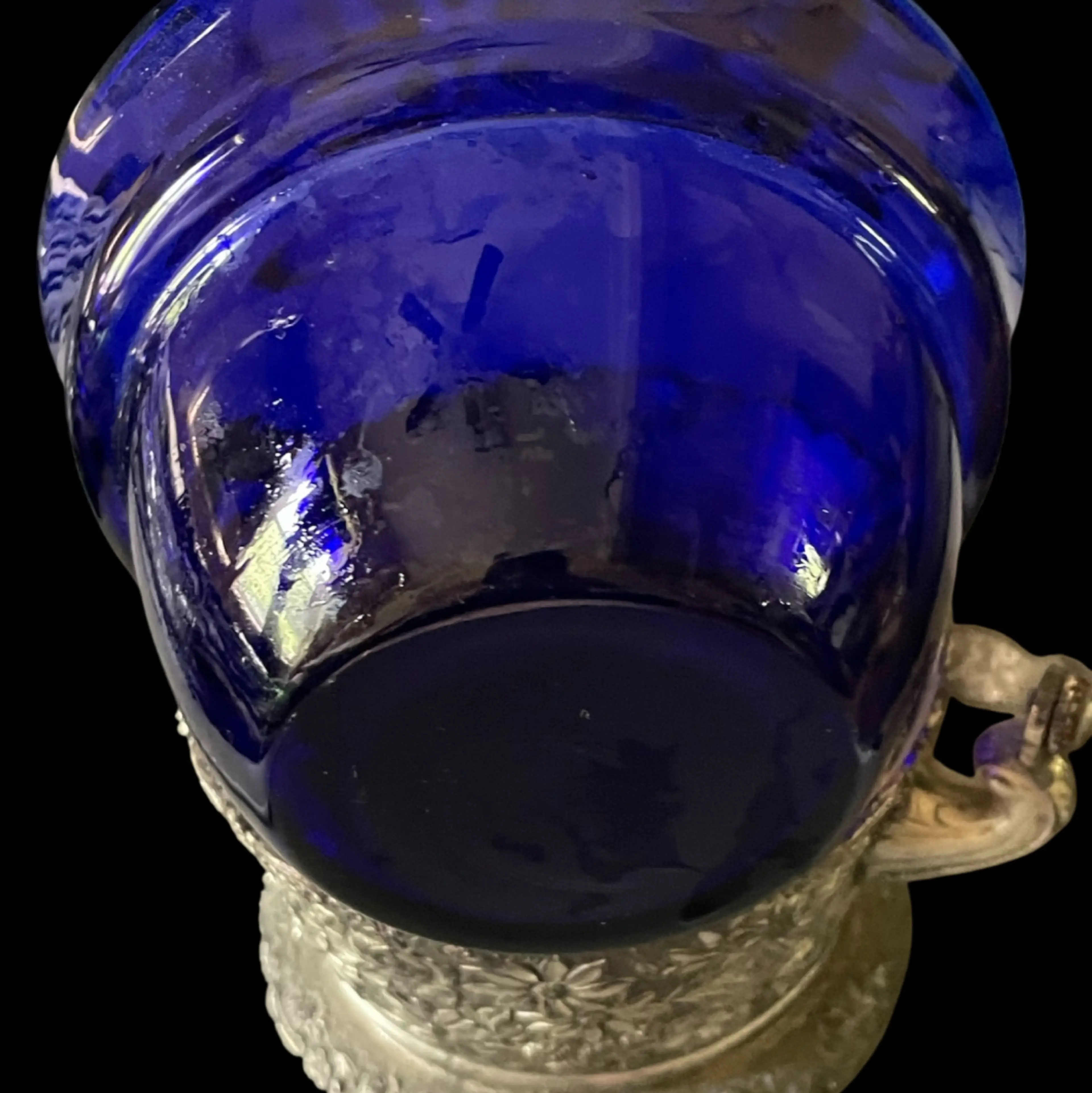 Image 2 of 6