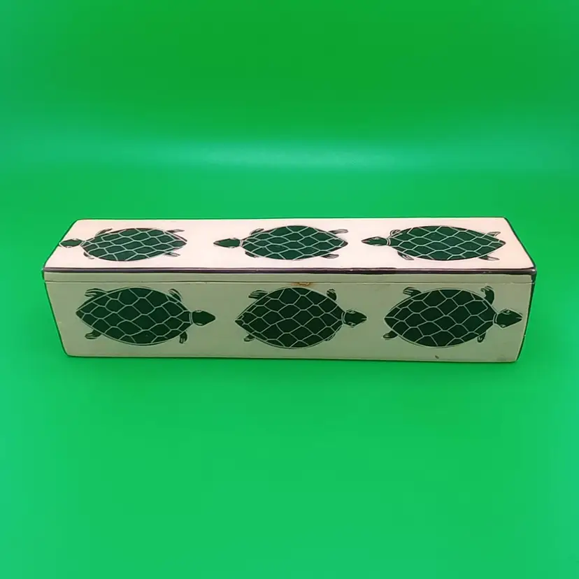 Soapstone turtle box