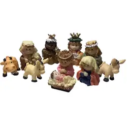 Mini 10pc Nativity Set Resin Don Mechanic Enterprises Tallest One 2.5” X 2”.   Read Description