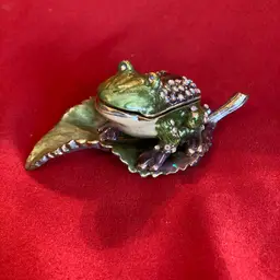 13. VTG Enameled/Stoned Brass Frog Trinket Box