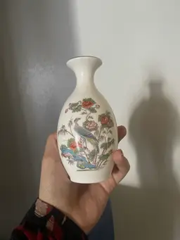 Bone China Wedgwood Vase