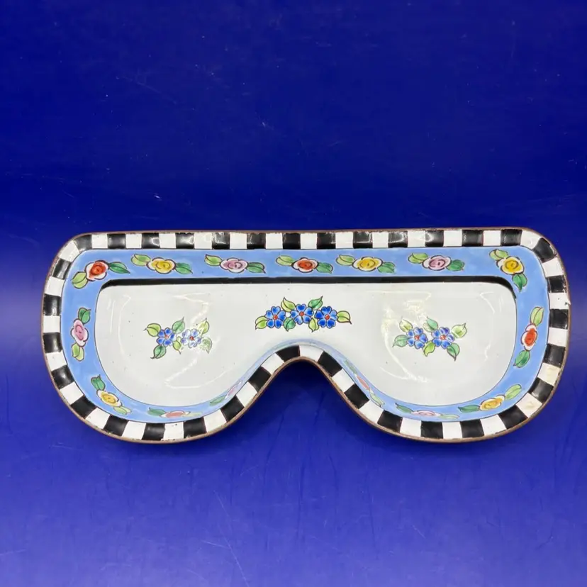 Kelvin Chen Eyeglass Sunglasses Holder 2000