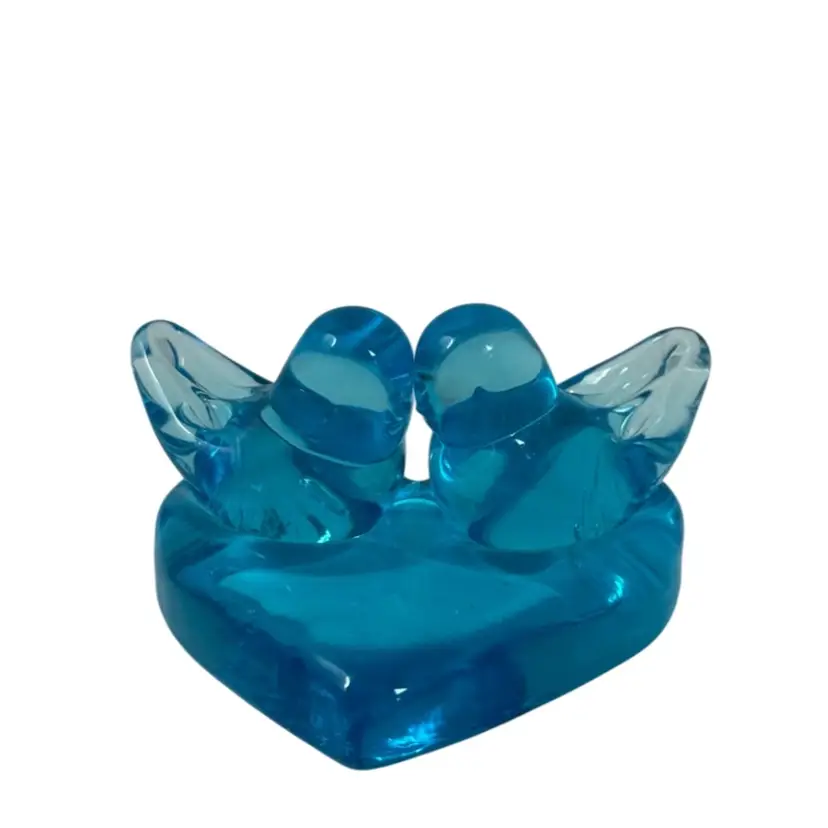 Sunny Day Bluebird of Happiness Figurine Pair On Heart Figurine With Label 2002
1-1/4” T x 2-5/8” W