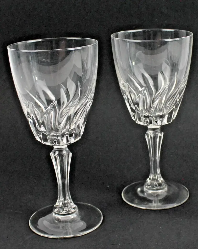 Set of 2 Vintage Luminarc Flamenco Clear Wine Glasses NEW OLD STOCK