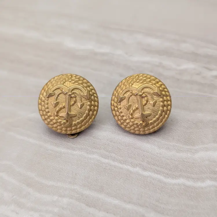 Vintage Clip On Earrings Matte Gold Tone Circle Raised Anchor and Rope Design