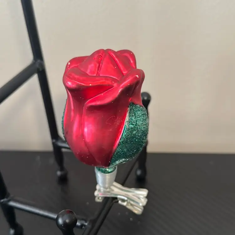 Rose Clip On Ornament