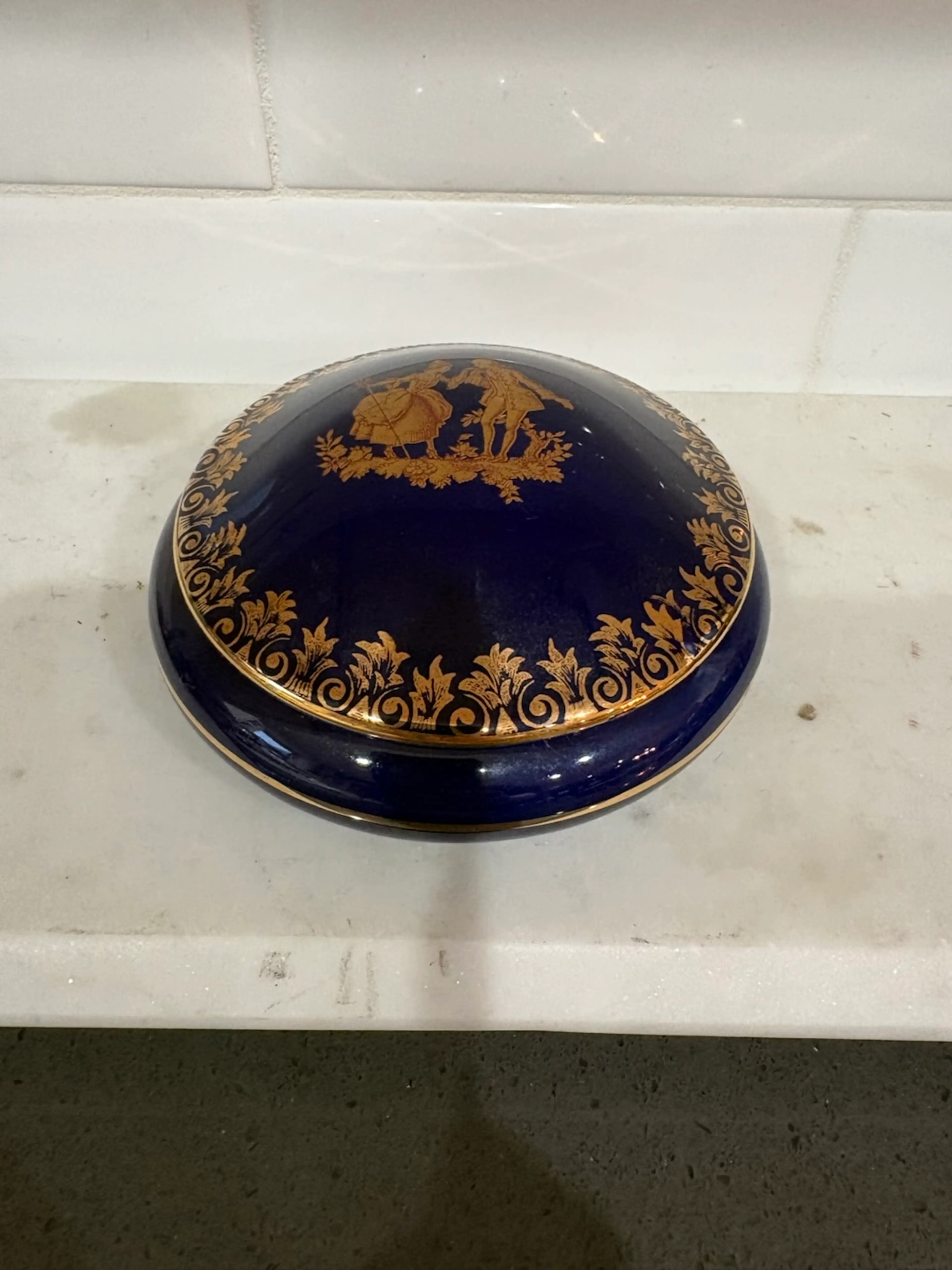 Image 2 of 10