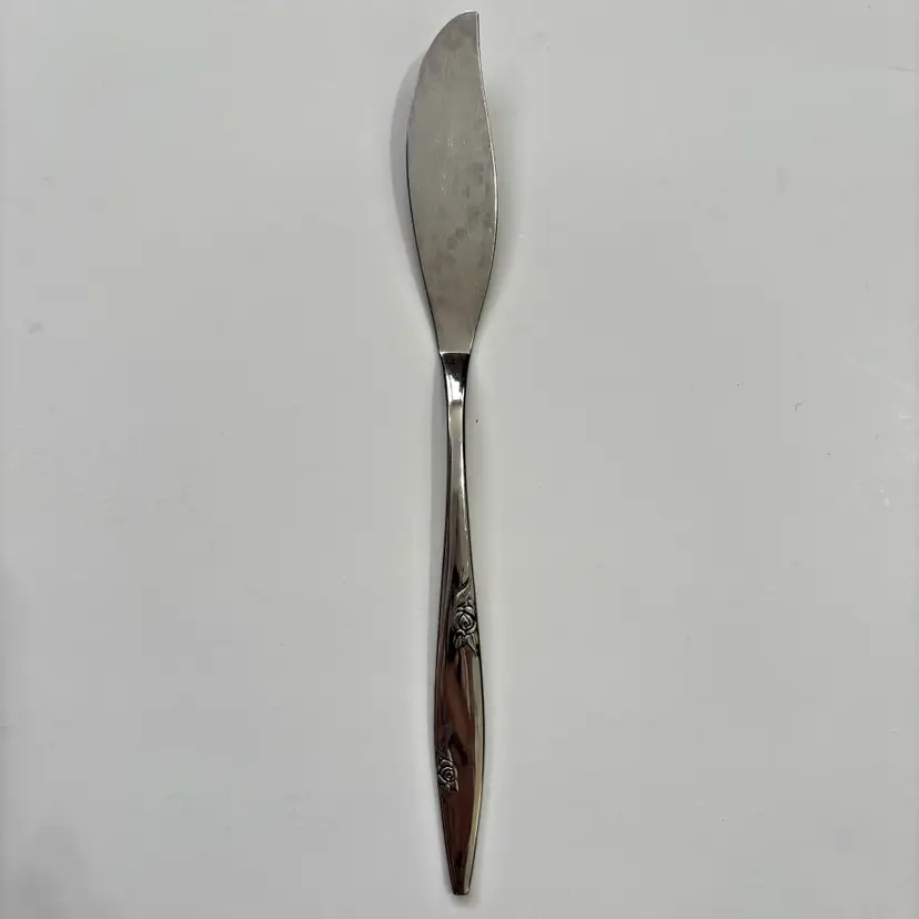 Oneida Rose Duet Master Butter Knife Stainless Flatware Made USA Vintage Discontinued