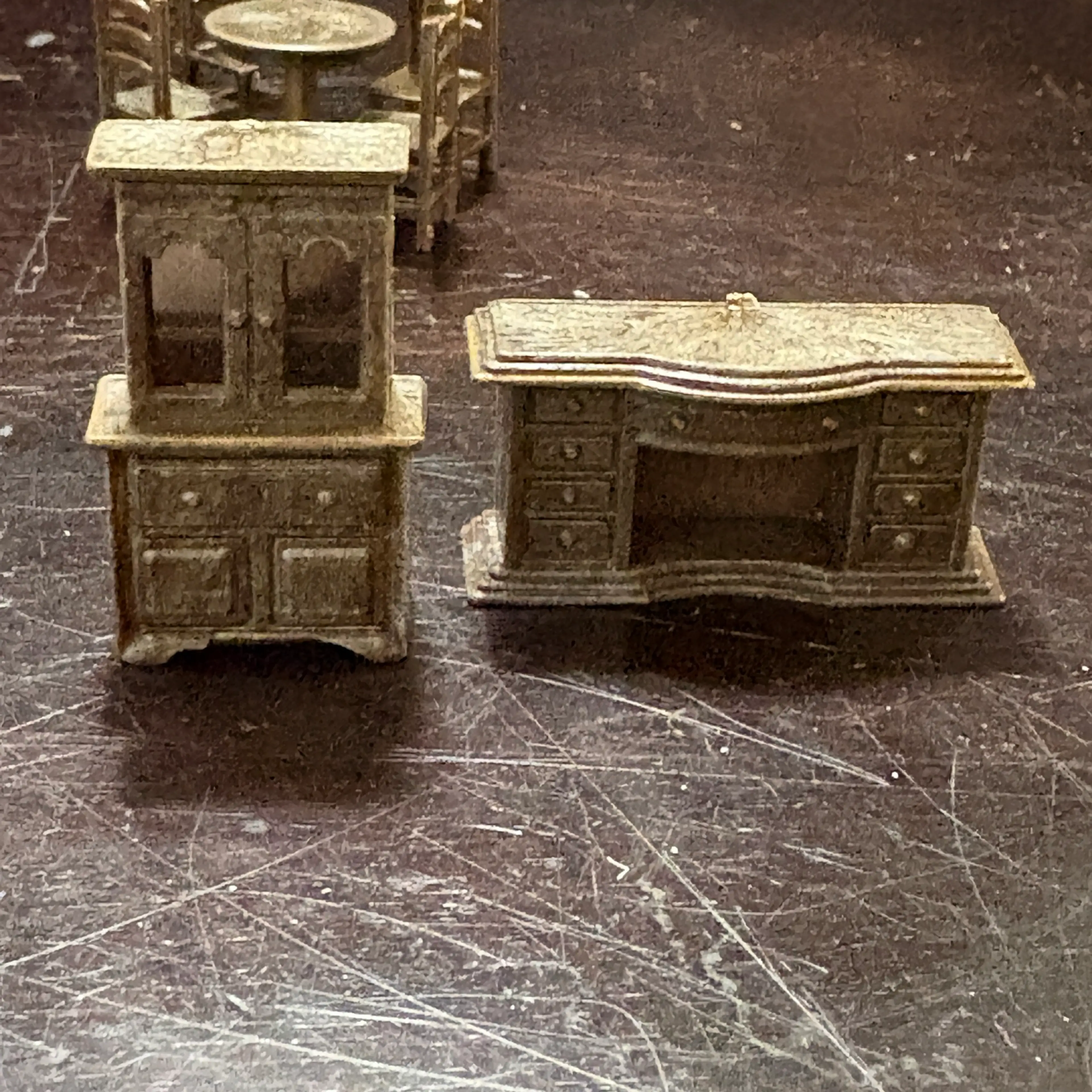 Image 2 of 6