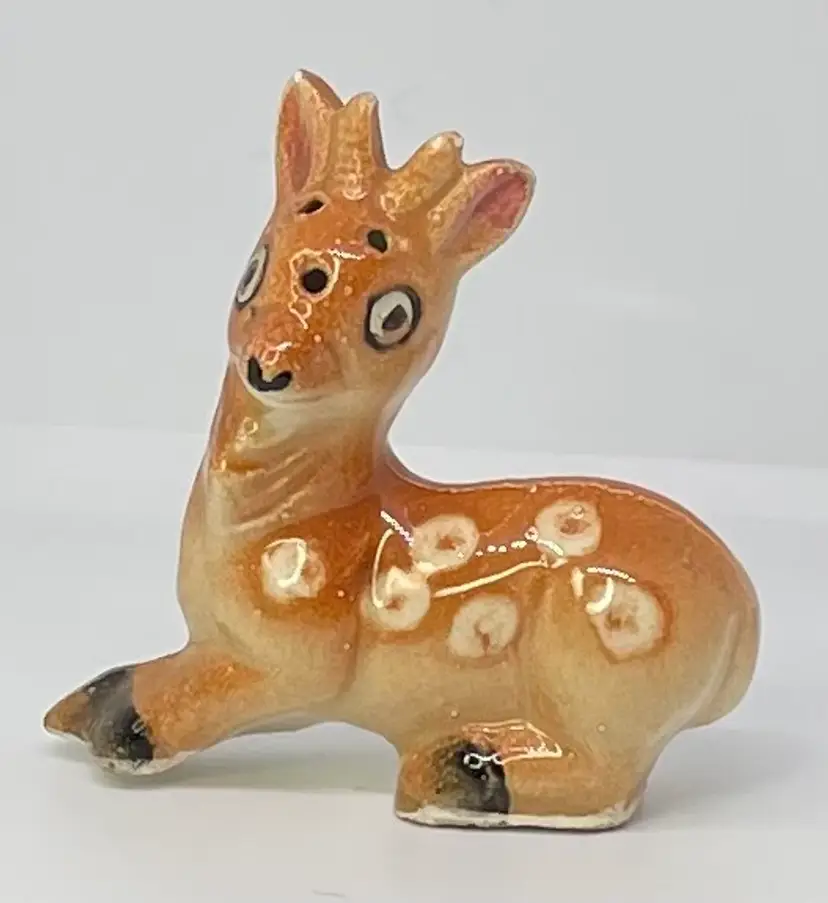 Vintage Deer Shaker