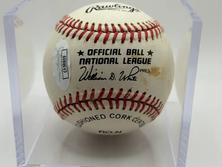 PETE ROSE Signed (AUTO) Baseball GAME USED JSA Certification