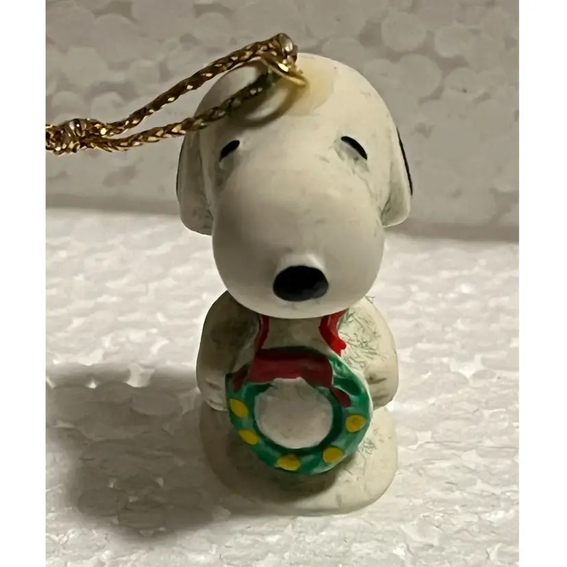 Hallmark Miniature Ornament As Pictured
