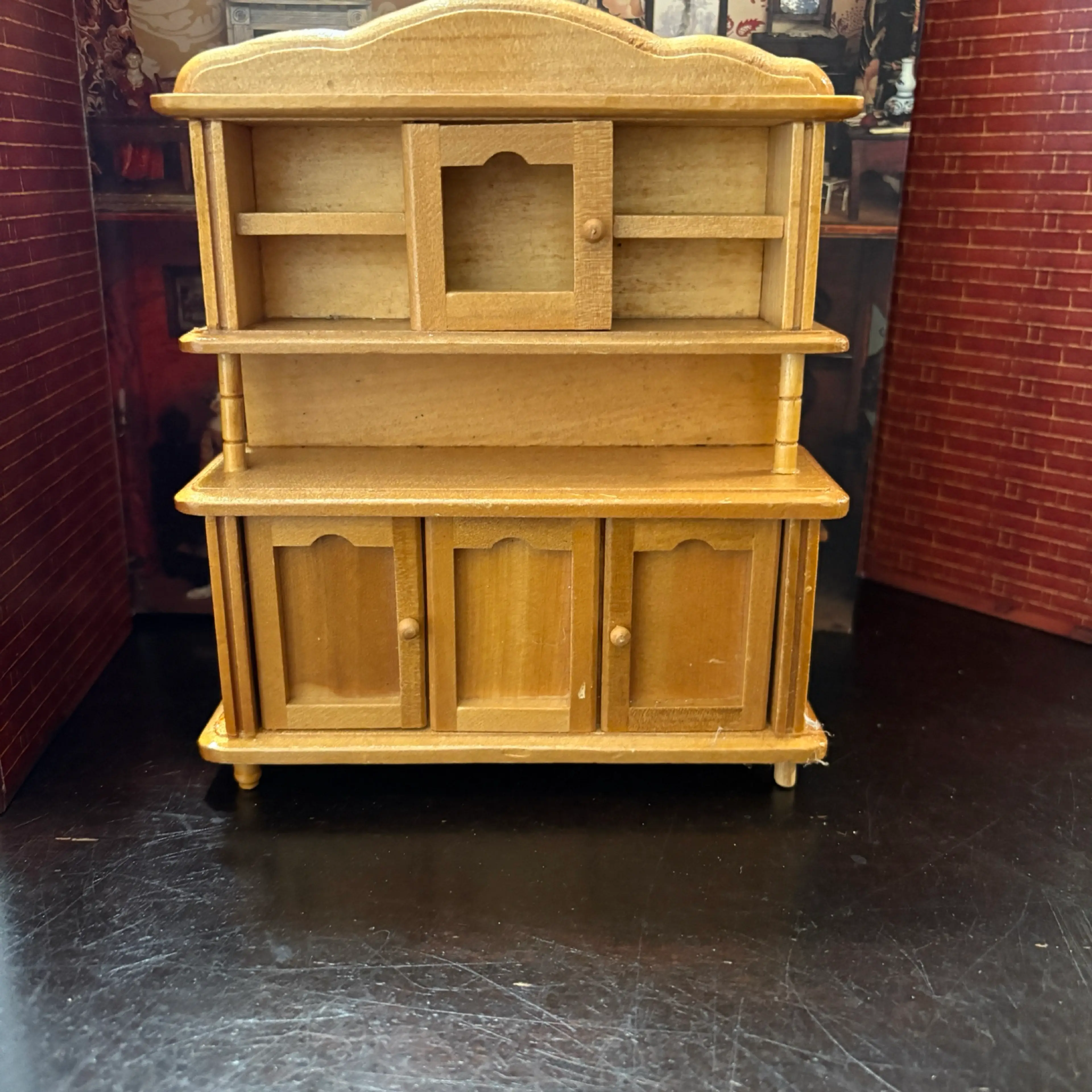 Image 1 of 6