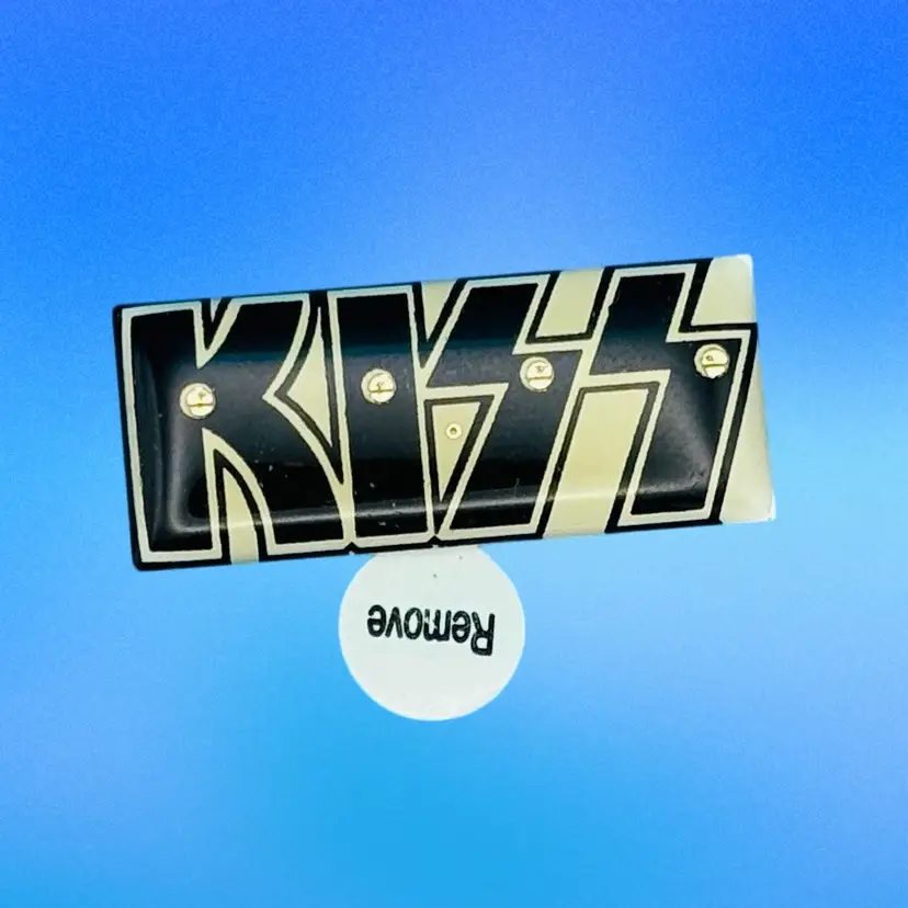 Vintage KISS Light-Up Pin Badge – S-KISS Marked – 1970s/80s Rock Band Memorabilia