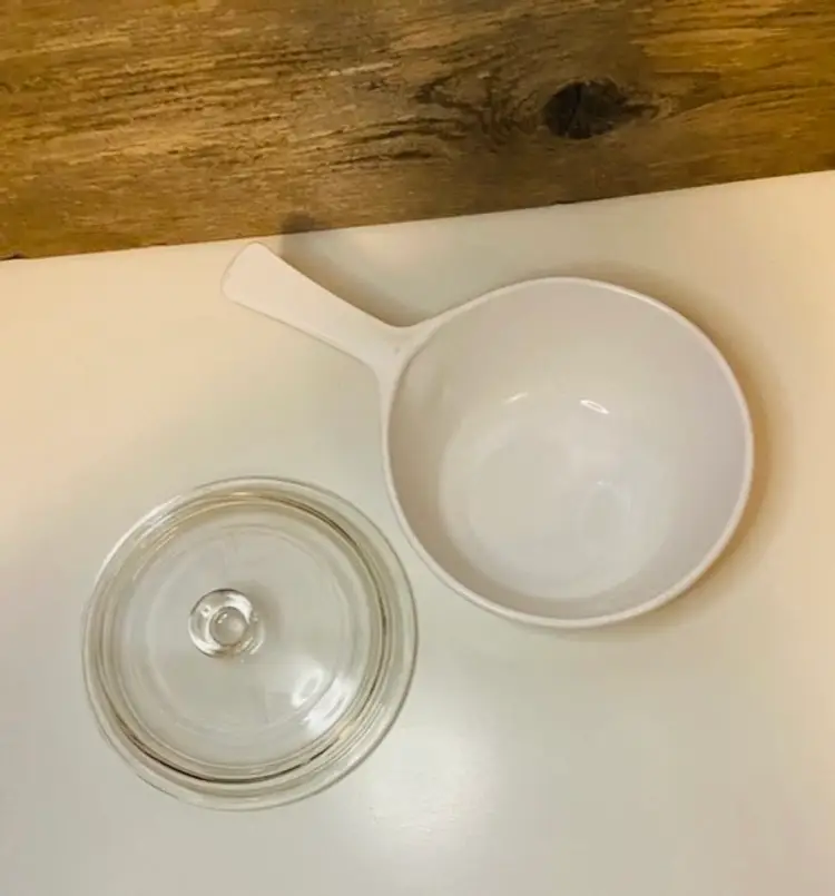 Vintage Corning Ware Spice of Life Range Top 750 ml Quart Saucepan and Lid Mid Century Retro Country