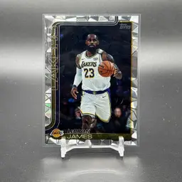 LeBron James Topps Diamanté Parallel