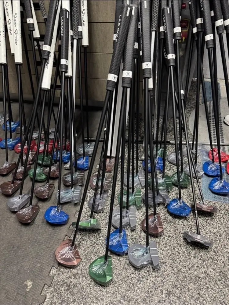 $1 Lab 1$ Taylormade -$1 Ping 1$ Titliest 1$ Ventus New 