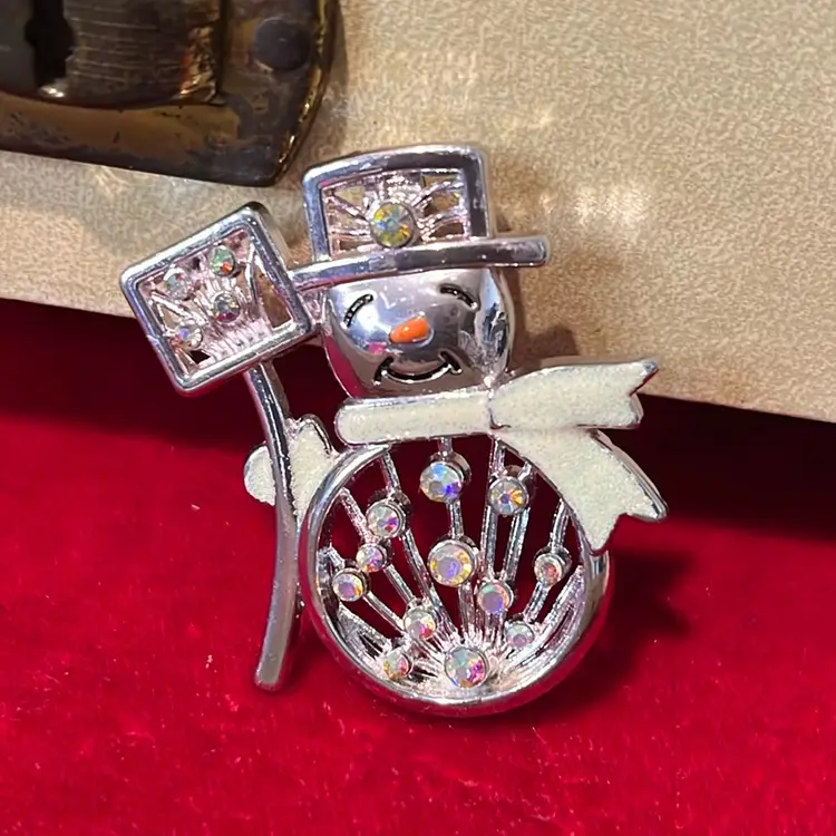 Snowman Brooch