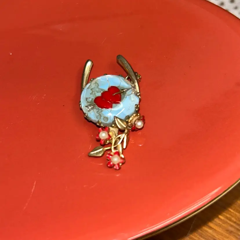Vintage WWII Sweetheart Brooch Lapel Pin Reverse Paint Bubble Glass Wishbone Horse Shoe