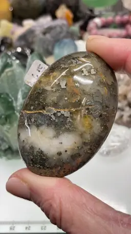 PYRITE PALM STONE 001