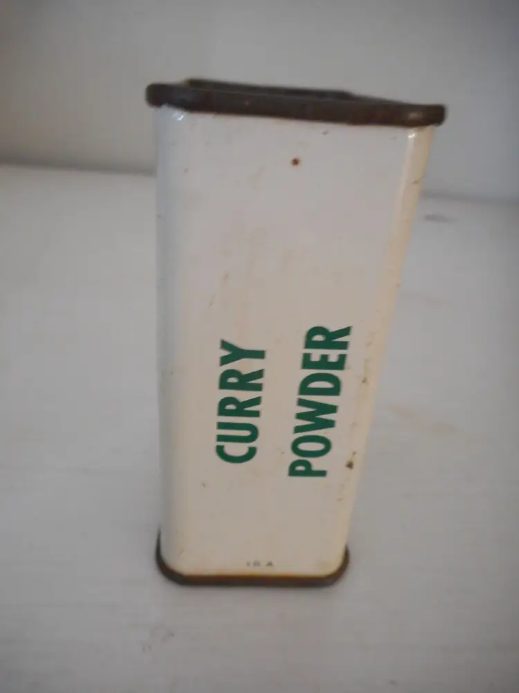 Vintage Ann Page Curry Powder spice tin Green White A&P