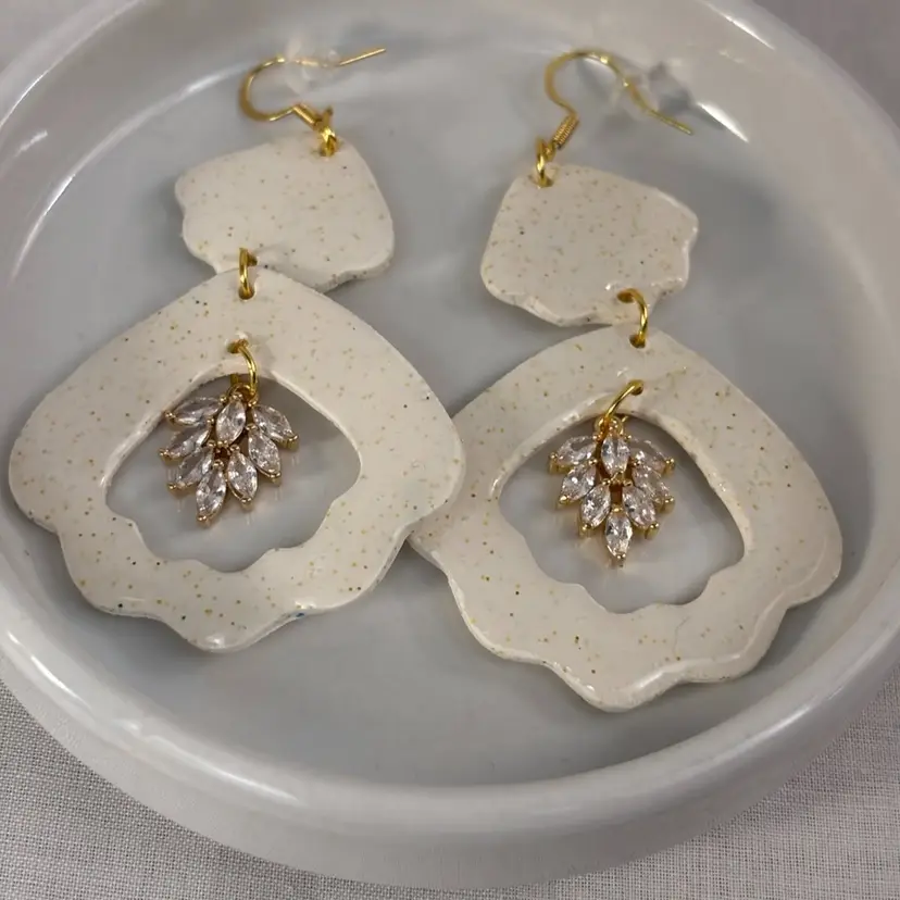 White Gold Rhinestone Beautiful Polymer Clay Earrings