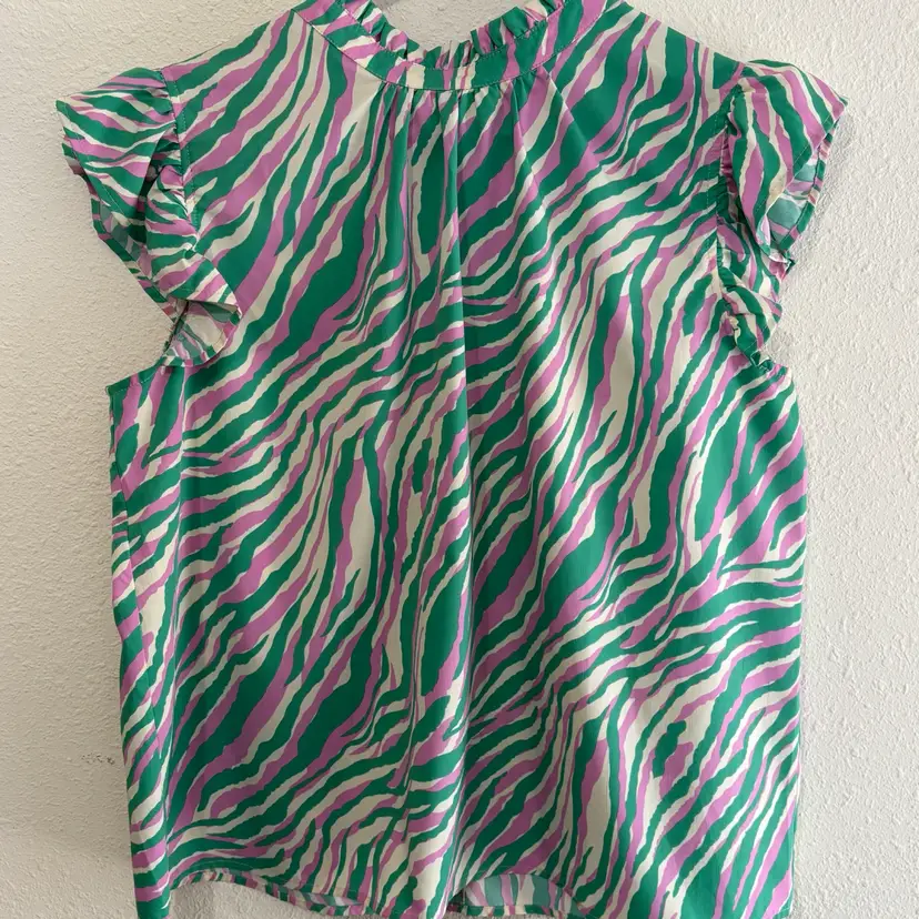Green Pink Top Ties In Back At Neck
