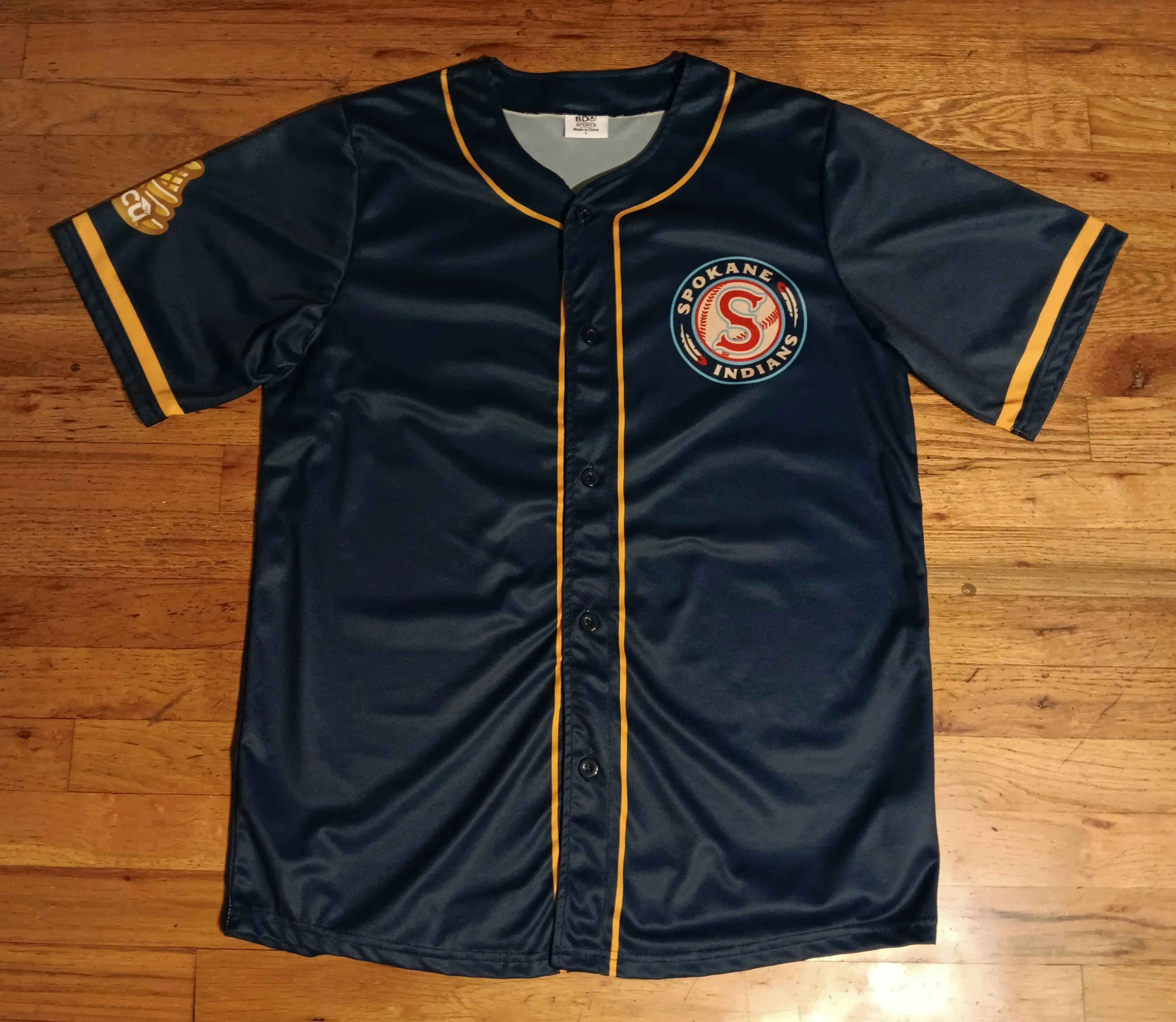 Image 2 of 6