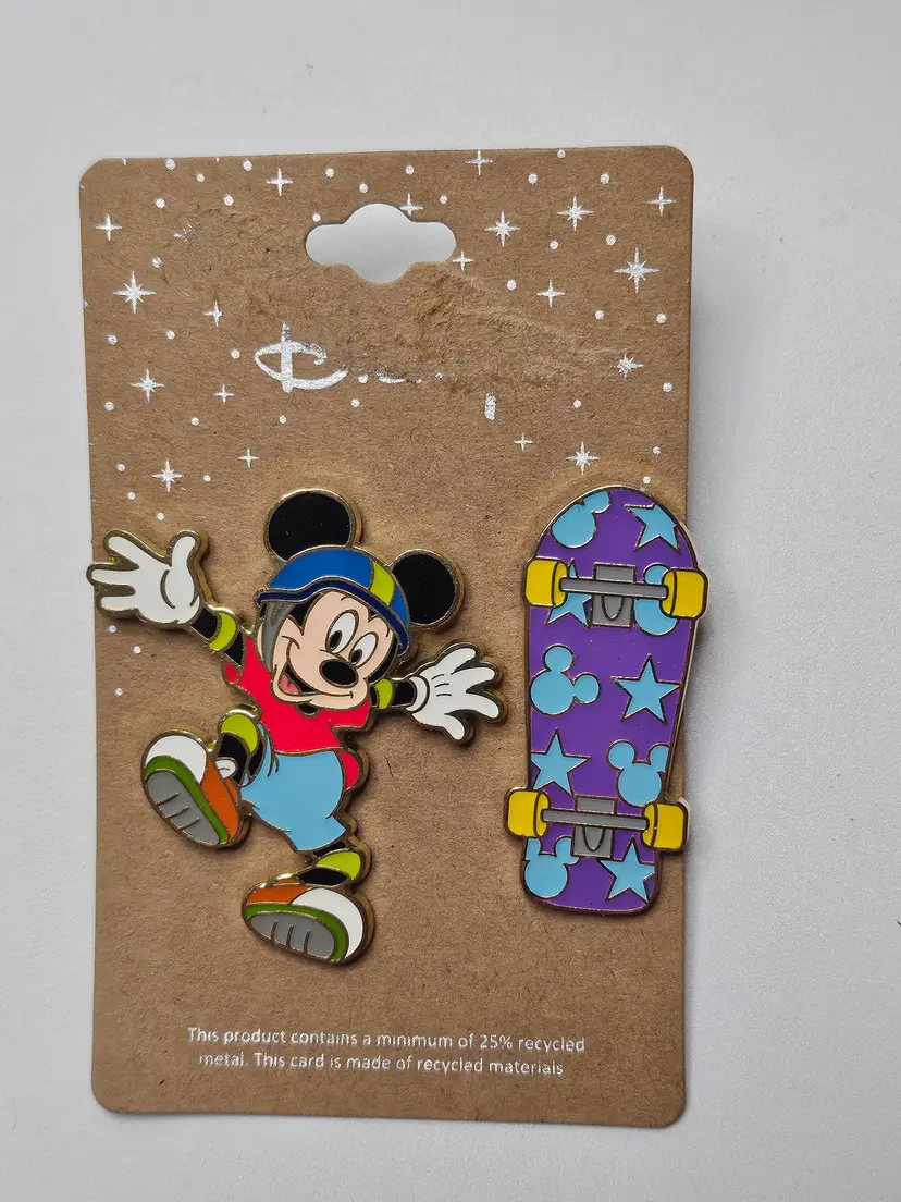 Disney Skateboarding Mickey Mouse & Skateboard BoxLunch Exclusive 2 Pin Set New